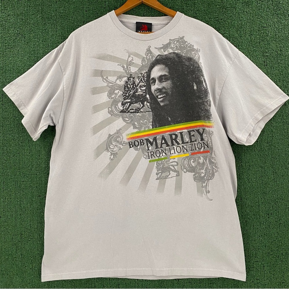 2009 Bob Marley Iron Lion Zion T-Shirt Men's Size Medium